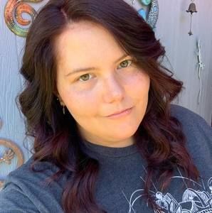 Meet your Posher, Leslie